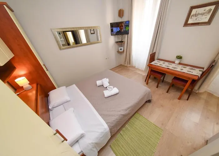 Zaratino Apartament *